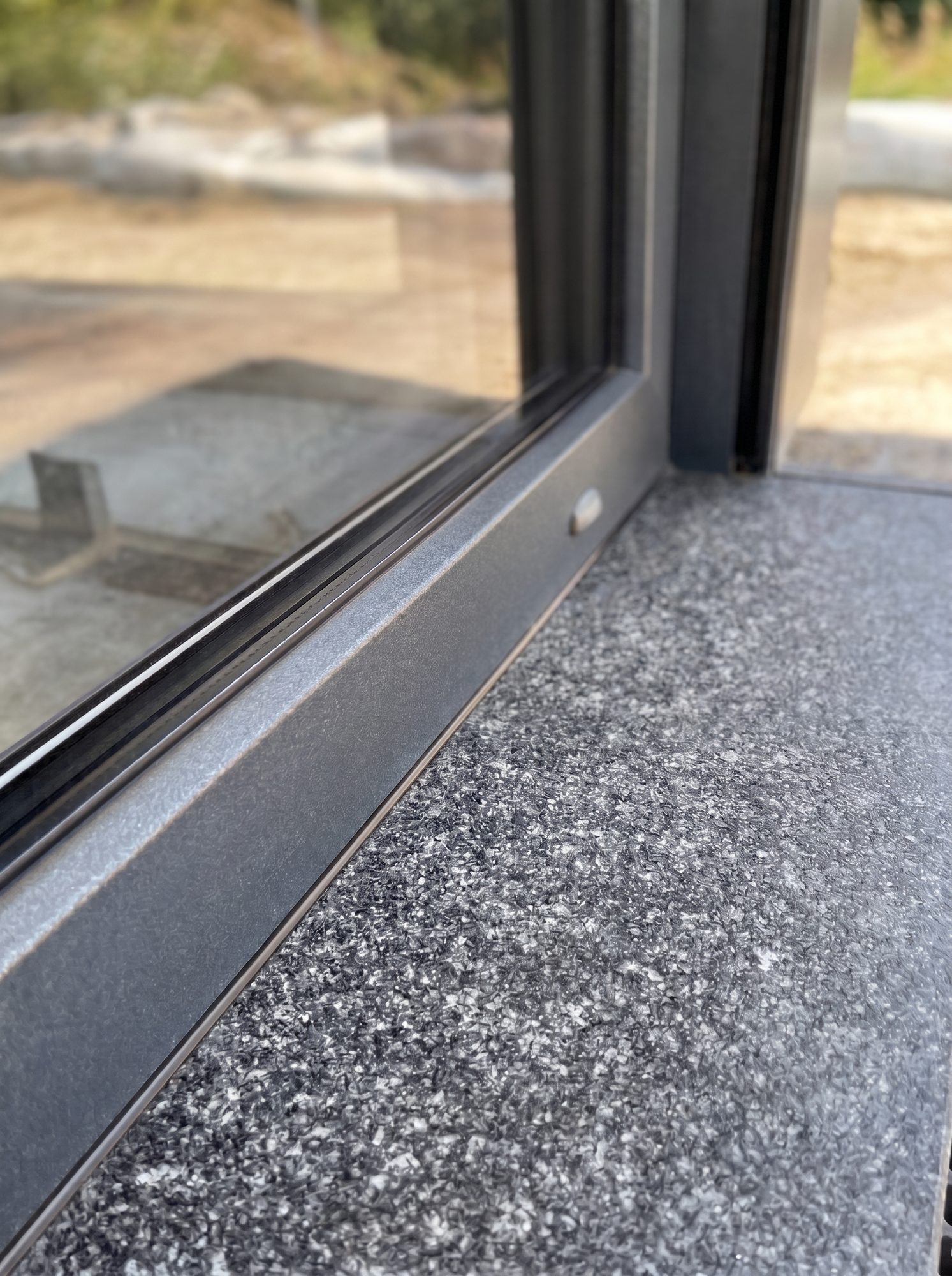Fensterbank mit Fensterprofil